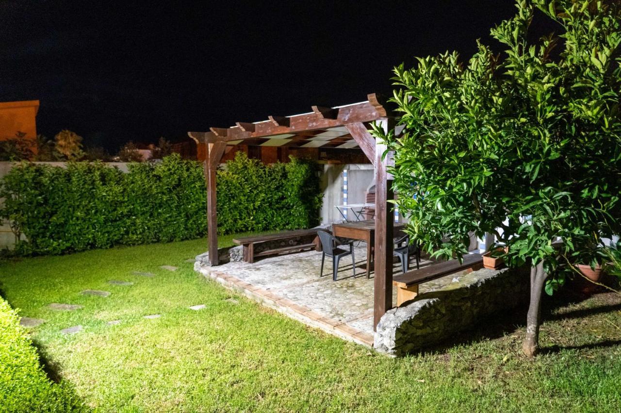 B&B Villagus Прая а Маре Екстериор снимка
